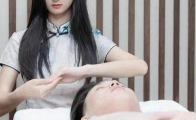 深圳龙岗区SPA包里的必备好物：从入门到资深